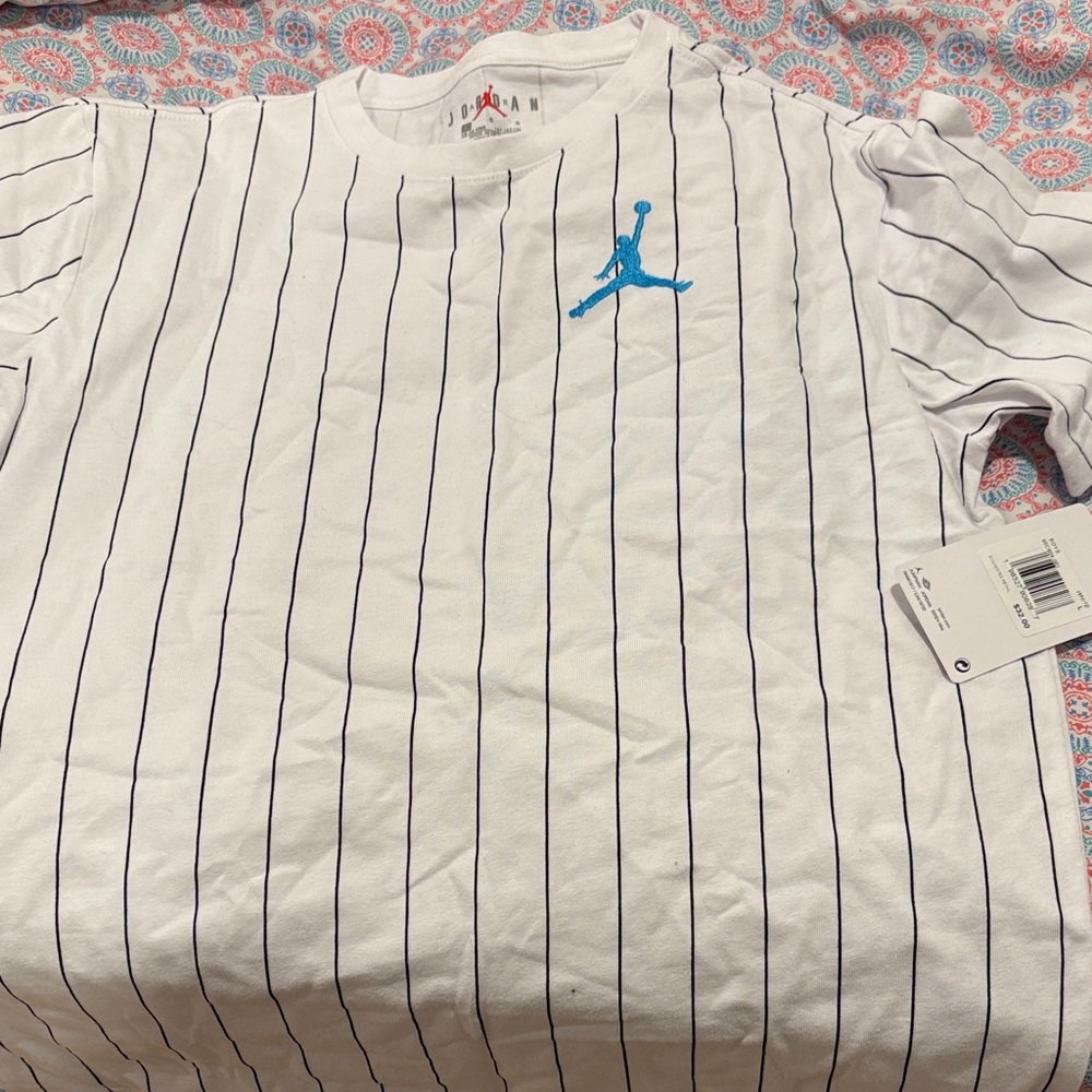 Jordan boys size Large White Tee with Blue Stripes